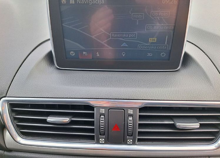 Zunanja slika - Mazda Mazda3 - CD150 Revolution USNJE-PDC-LED-ALU-GRETJE SEDEŽE - 9