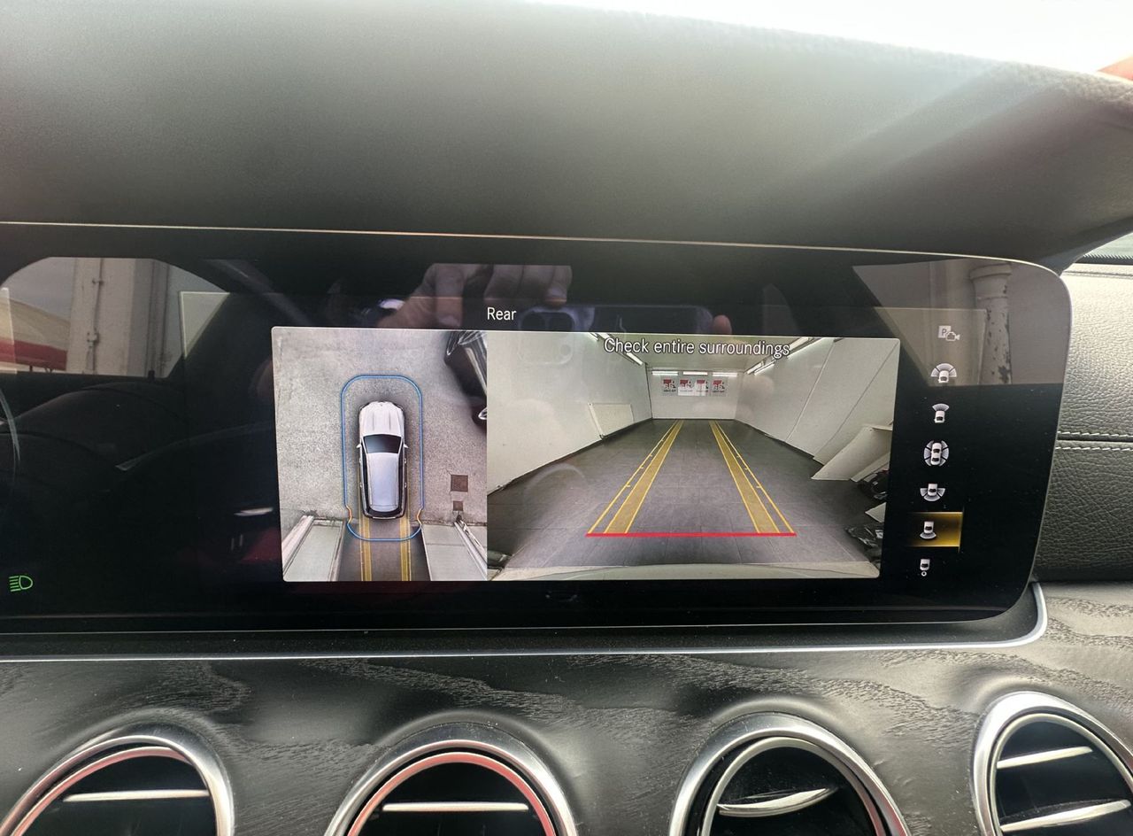 Zunanja slika - Mercedes-Benz E-Razred - E 220 d T AMG Line Avt.USNJE.KAMERA.LED.NAVI.KLJUK - 14