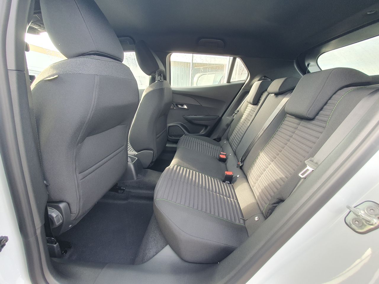 Zunanja slika - Peugeot 2008 - Active Pack PureTech 100 - 7