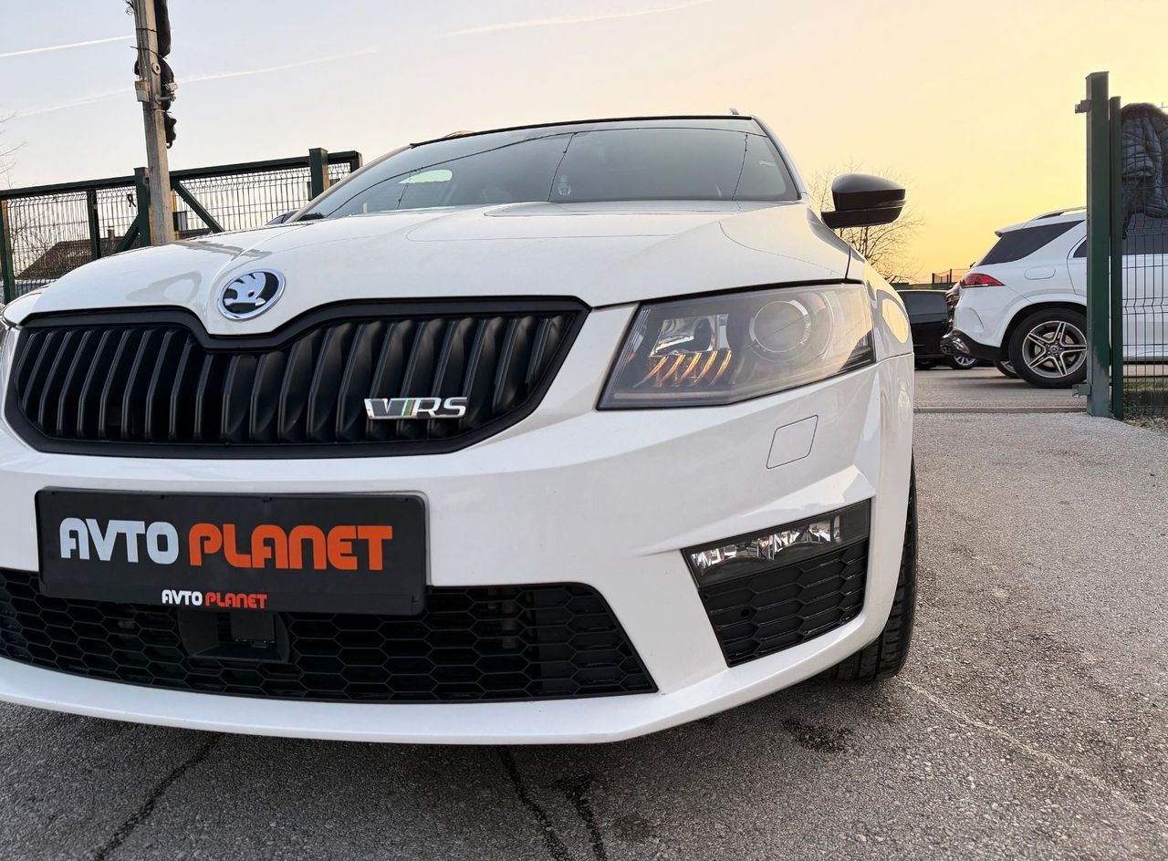 Zunanja slika - Škoda Octavia - 2.0 TDI RS AUT. ACC LED XENON F1 NAVI ALU 19 - 11
