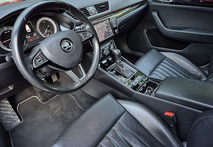 Zunanja slika - Škoda Superb - 2.0 TDI L K DSG 140 kW PANORAMA-USNJE-ACC - 6