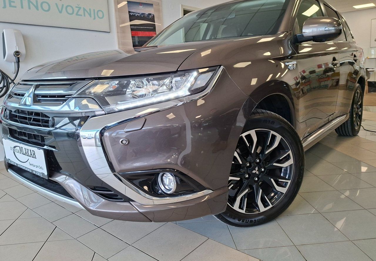 Zunanja slika - Mitsubishi Outlander - PHEV 4WD 2.0 Instyle Navi+ Avt.-SLO-ODLIČEN- - 2