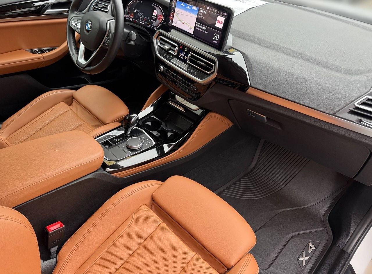 Zunanja slika - BMW X4 - serija : xDrive LCI MODEL •LED• USNJE• TOP • OBROKI• ... - 14