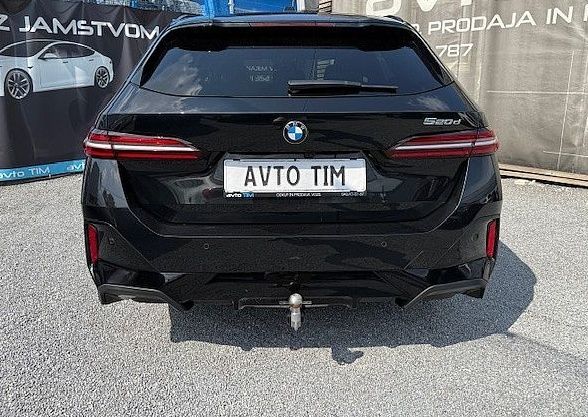 Zunanja slika - BMW serija 5 Touring: - 520d M-SPORT HEAD-UP ACC LED HARMAN 360 Vl. Klj - 6
