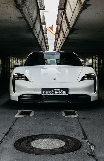 Zunanja slika - Porsche Taycan Sport Turismo - 21 COL Pano Zračno vzmetenje BOSE Radar - 2