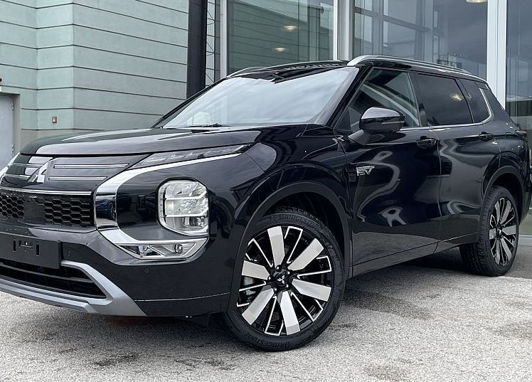 Zunanja slika - Mitsubishi Outlander - 2.4 PHEV Instyle+ Auto - 2