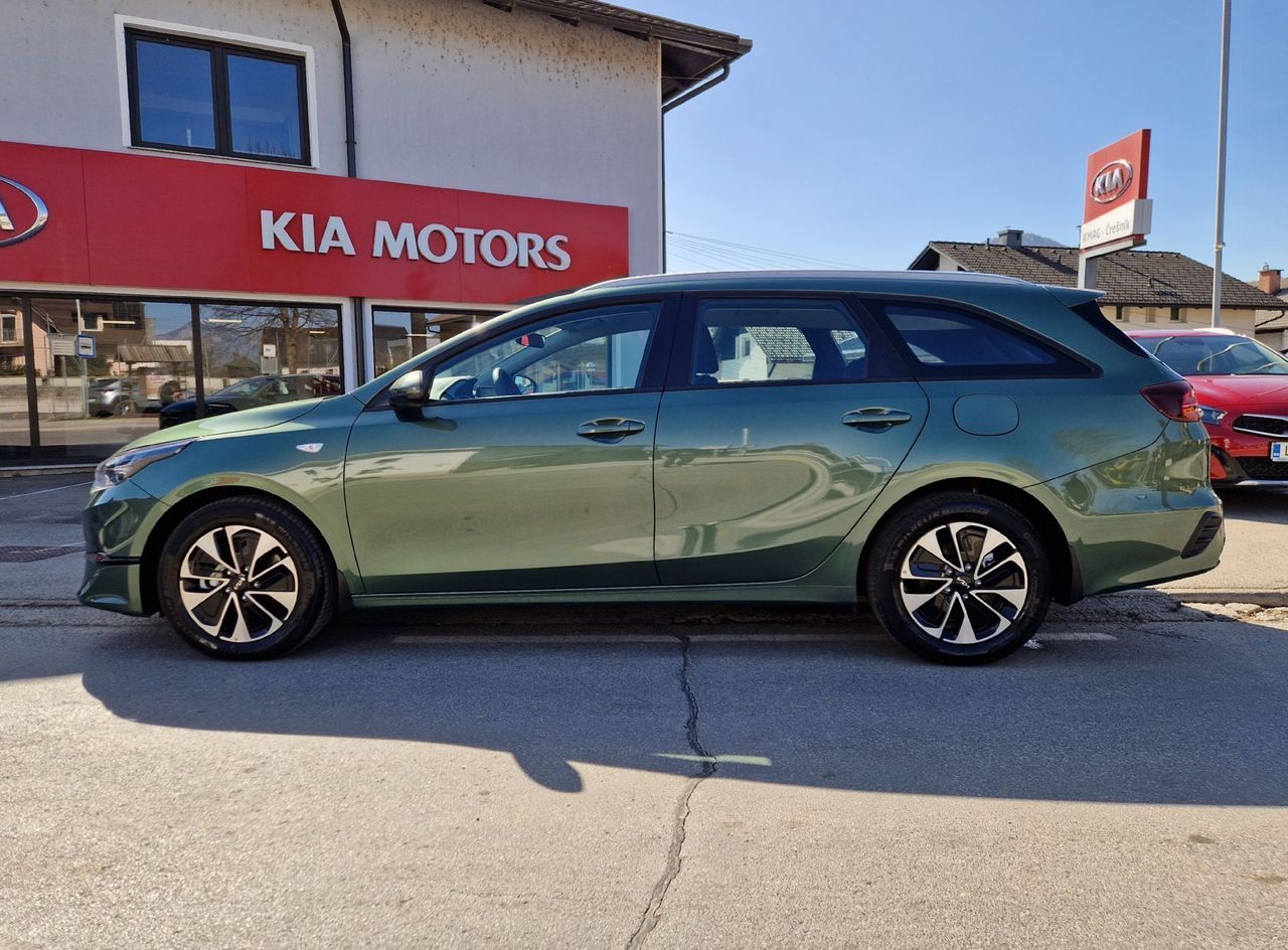 Zunanja slika - KIA Ceed - SW 1.5 T-GDi LX Champion + - 2