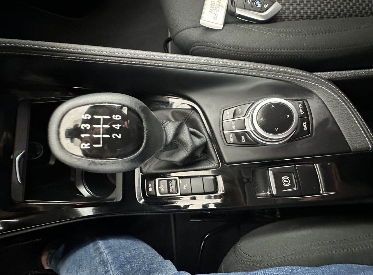 Zunanja slika - BMW X2 - serija : sDrive18i.NAVI.LED.PDC.2023.SAMO 33.000 KM.BENZIN - 7