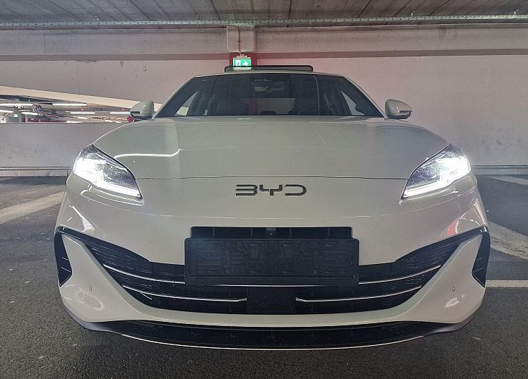 Zunanja slika - BYD SEAL - DM-i COMFORT  PHEV skupni doseg 1.455 km - 6