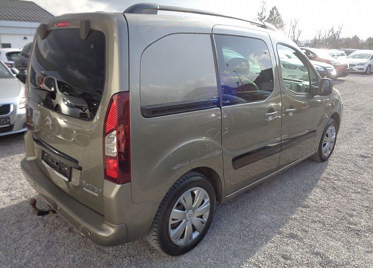 Zunanja slika - Citroën Berlingo - 1.6hdi 90hp - N1 - VLEČNA KLJUKA- ODBITEK DDV - 4