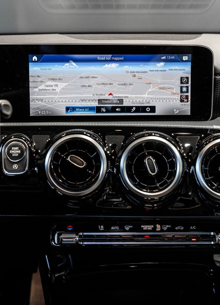 Zunanja slika - Mercedes-Benz A-Razred - VIRTUAL-RADAR-LED-USNJE-GRETJE SED-18COL - 16