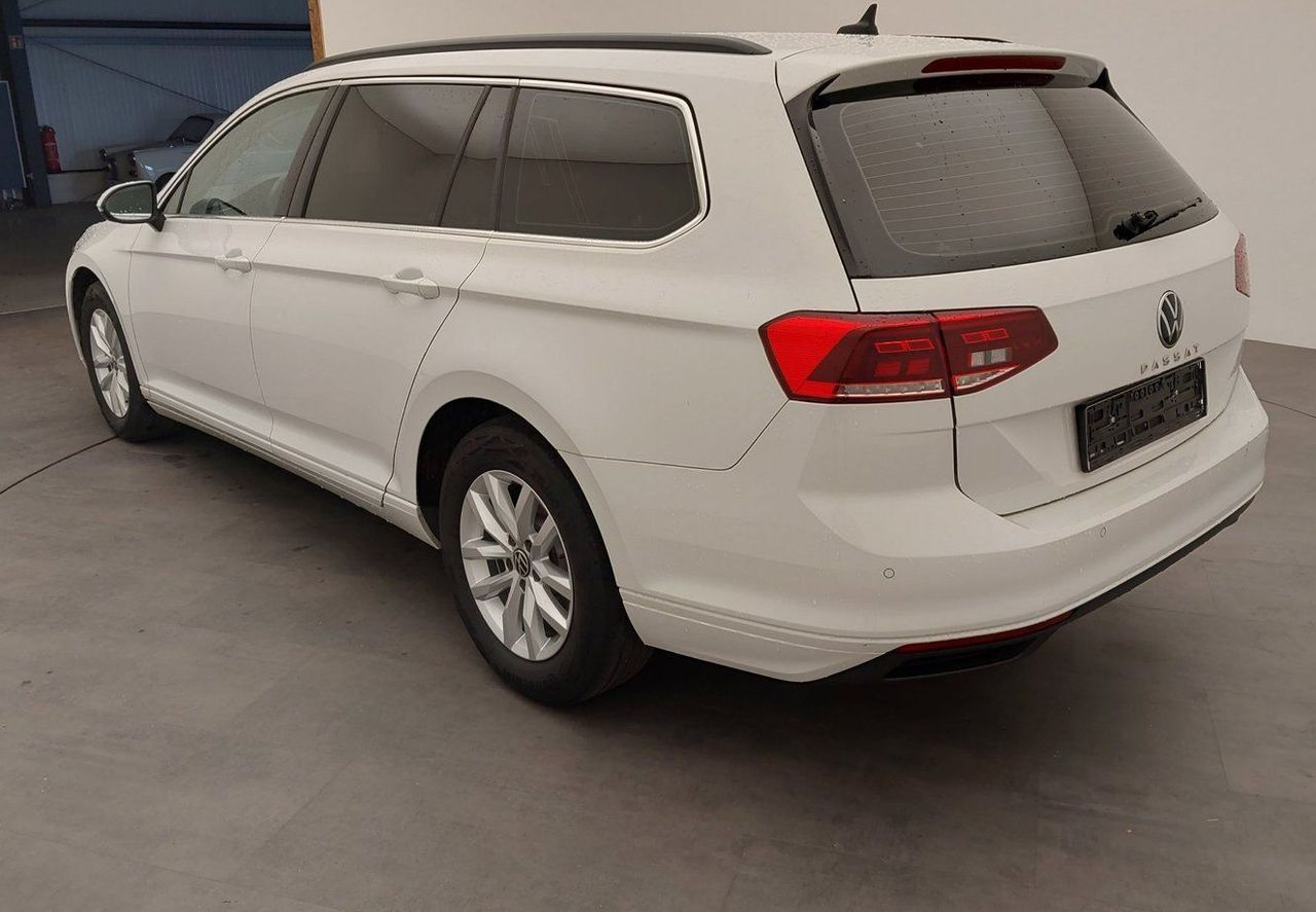 Zunanja slika - VW Passat - Variant 2.0 TDI BMT Elegance 110kW - 1