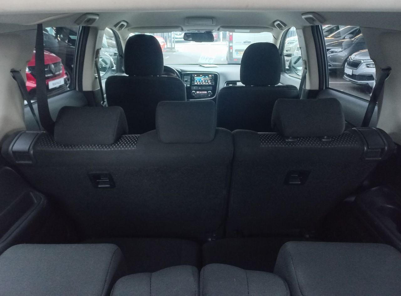Zunanja slika - Mitsubishi Outlander - 2.2 DI-D 4WD INTENSE+ 7 sed. - 11
