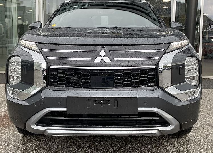 Zunanja slika - Mitsubishi Outlander - PHEV 4WD 2.4 Intense Avt. AKCIJA - 1