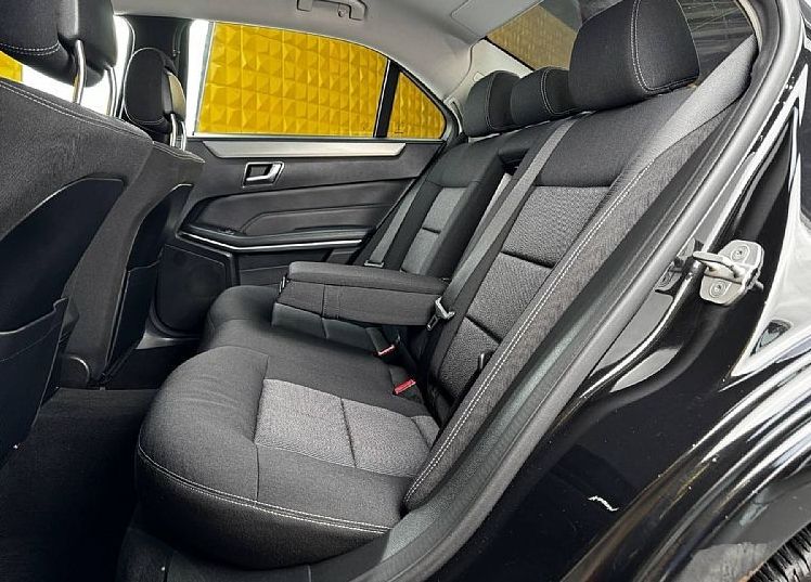 Zunanja slika - Mercedes-Benz E-Razred - E 200 CDI AUT.-NAVI.-TEMP.-F1-BREZ POLOGA... - 17