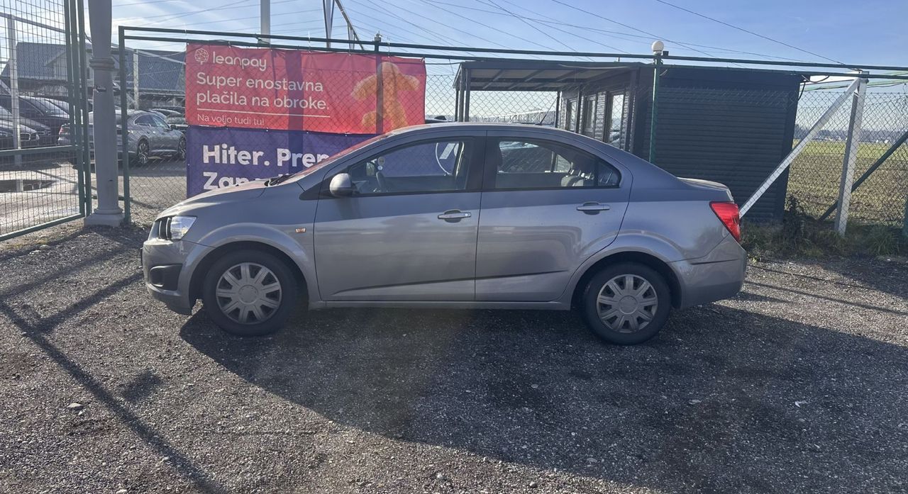 Zunanja slika - Chevrolet Aveo - 1.4 16V - 4