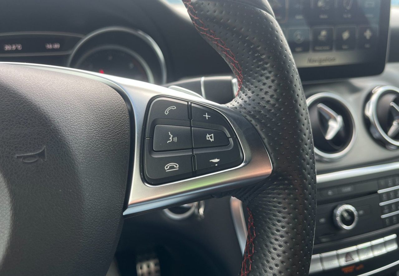 Zunanja slika - Mercedes-Benz GLA-Razred - GLA 200 d AMG Line Avt. NAVI. TEMPOMAT. F1 PRES. - 15