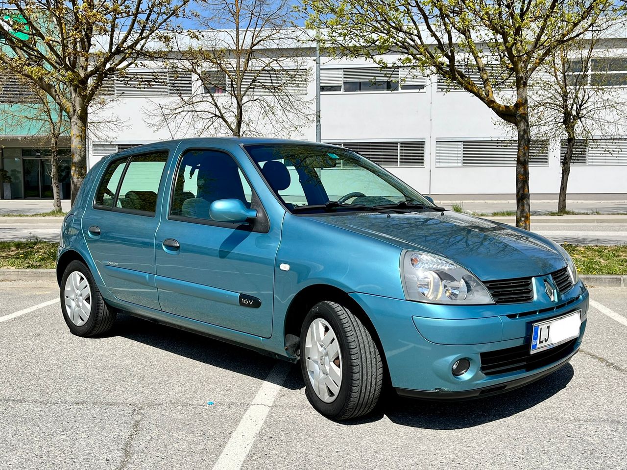 Zunanja slika - Renault Clio - 1,2 16V Extreme - 6