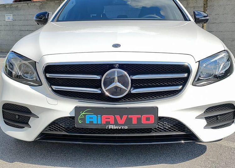 Zunanja slika - Mercedes-Benz E-Razred - LIMO-300-de-2X-AMG-LINE-WIDESCREN-360-KAM-LED-ACC- - 4