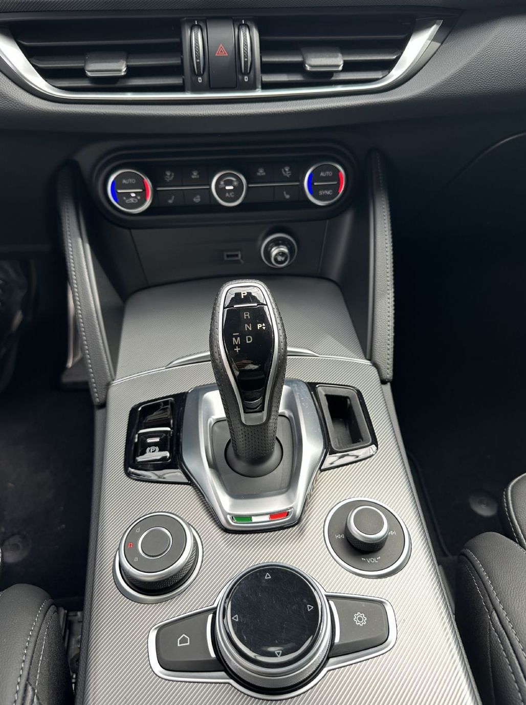 Zunanja slika - Alfa Romeo Stelvio - Veloce 2.2 Multijet 210 Q4-KAMERA-FULL ASSIS-20COL - 14