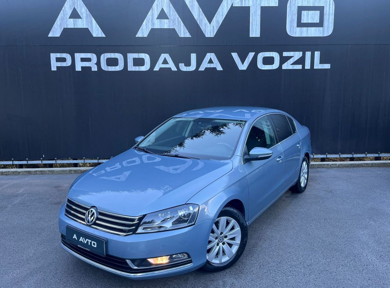 Zunanja slika - VW Passat - 2.0 TDI Comfortline 103kW-2xPDC-ALU-ZELO LEP... - 1