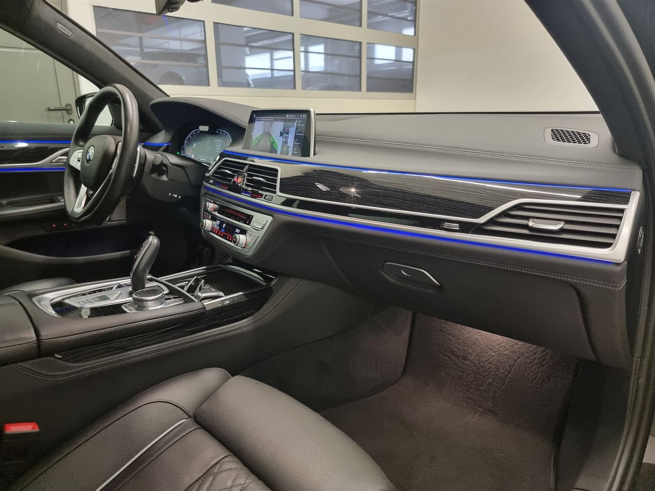 Zunanja slika - BMW Serija 7 - 730d xDrive - 17