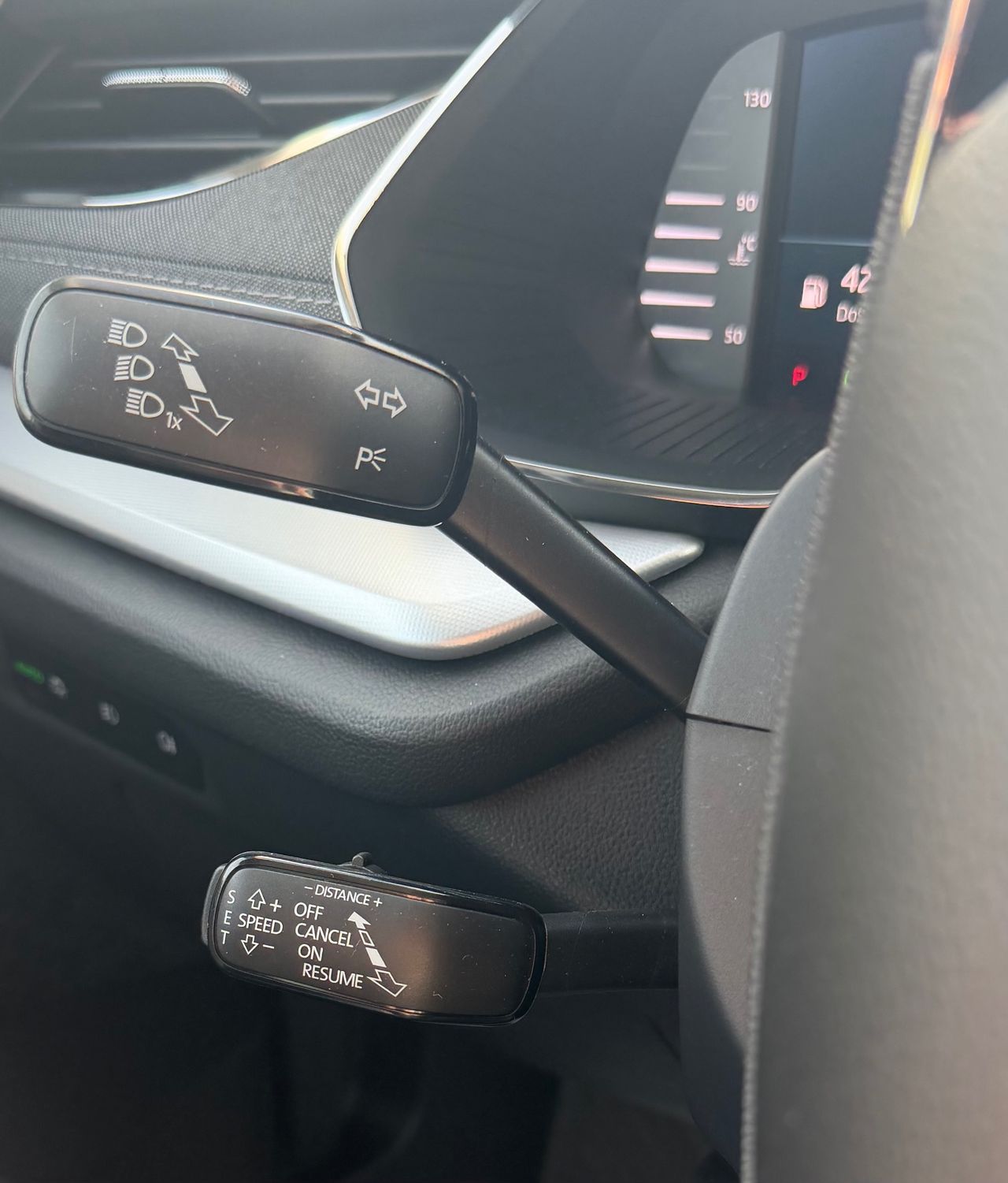 Zunanja slika - Škoda Octavia - 2.0TDI Style DSG 150PS MATRIX ACC PRIKLOP ALU17 - 21