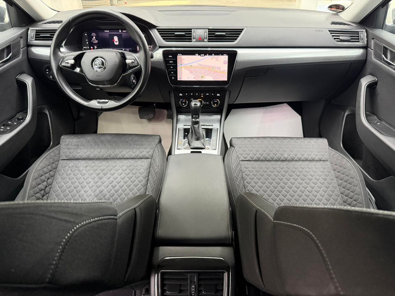 Zunanja slika - Škoda Superb - 2,0 TDI L&K DSG - 7