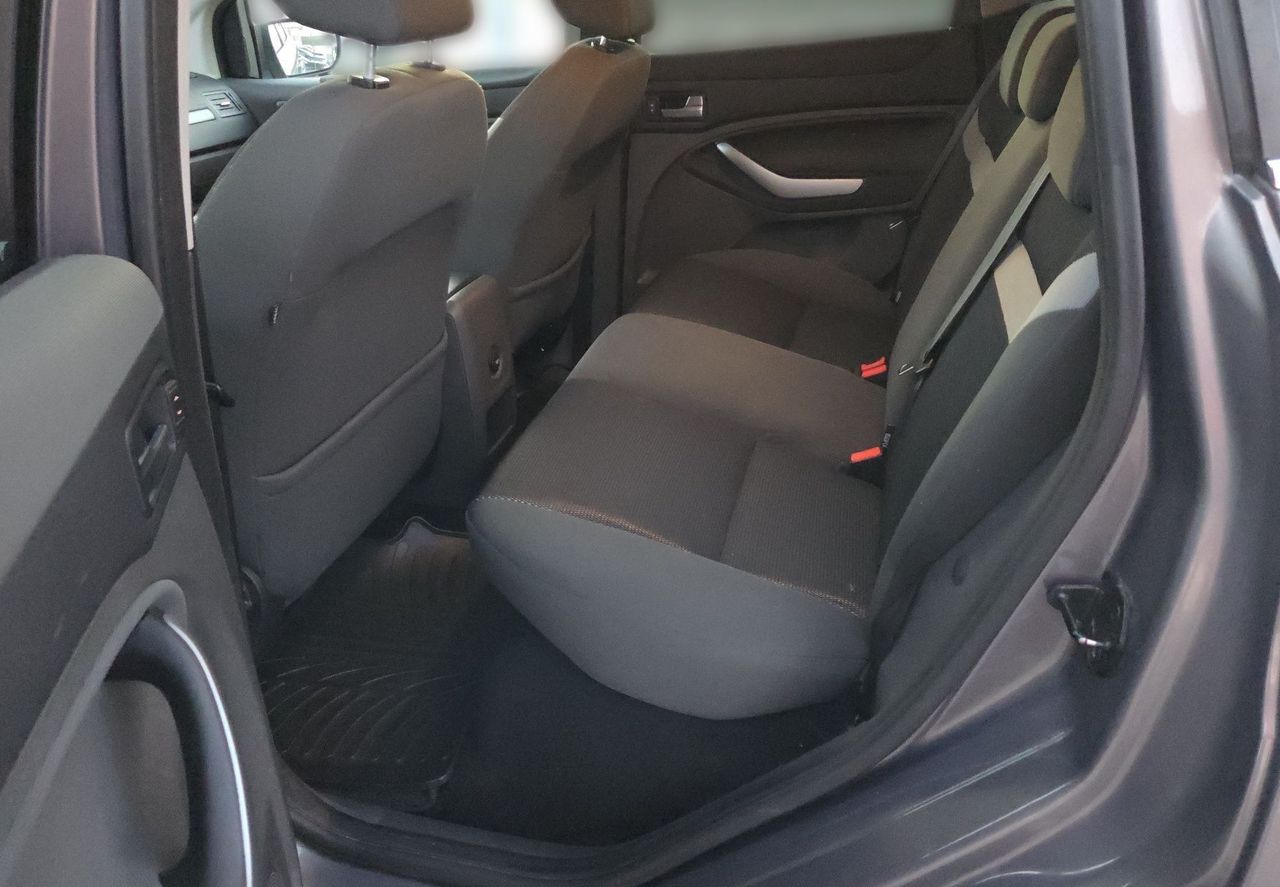 Zunanja slika - Ford Kuga - 2.0 TDCI 103kW DPF 4x2 Titanium - 11