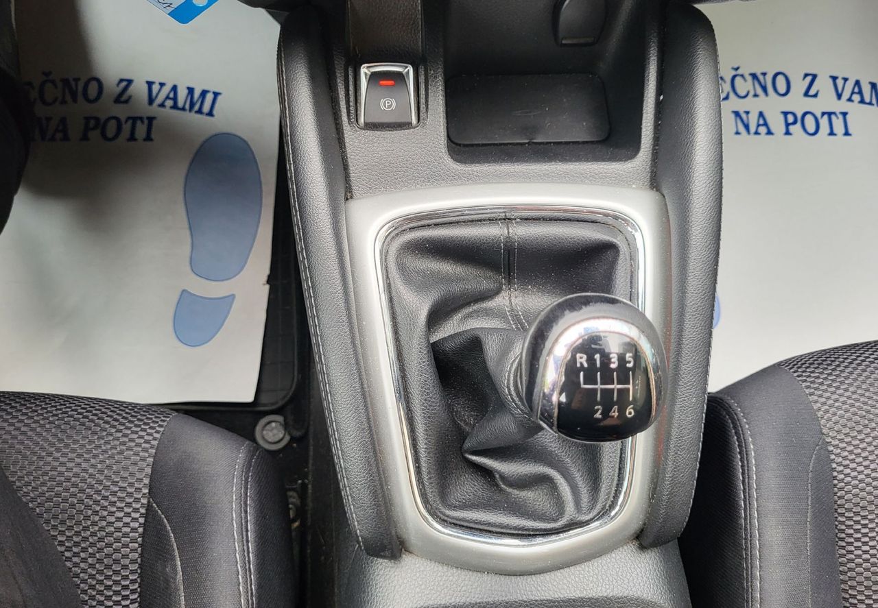 Zunanja slika - Nissan Qashqai - 1.5 DCI 360 navi-pdc-kamera-alu-acc-tempom-servis - 14