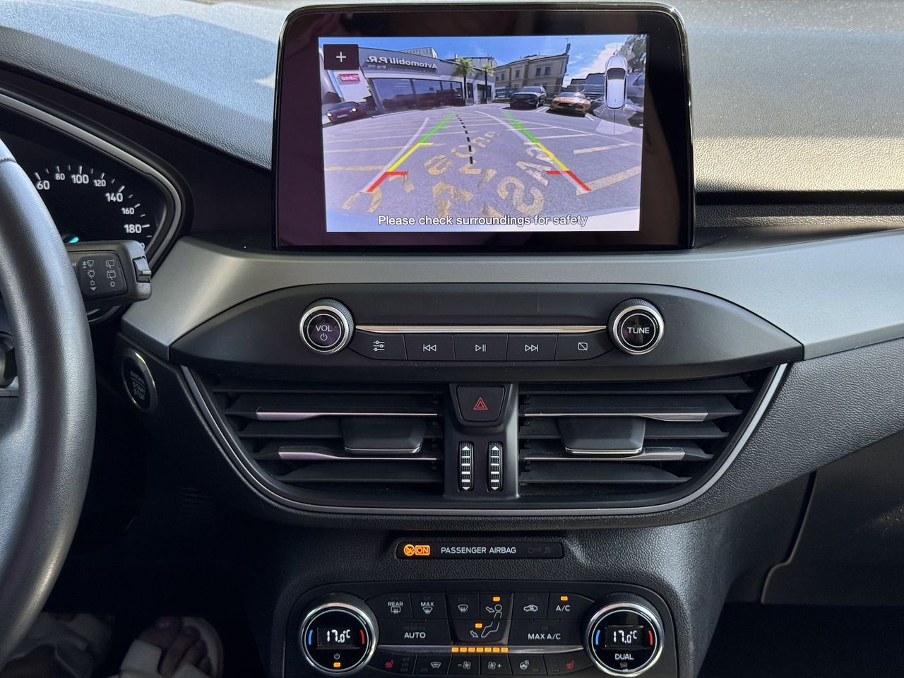 Zunanja slika - Ford Focus - 1.0 EcoBoost 125KM Connected ZIMSKI PAKET.FULL LED - 15