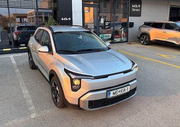 Zunanja slika - KIA Stonic - 1.0 T-GDi 73.6 kW  100 KM  LX Life M T - 1