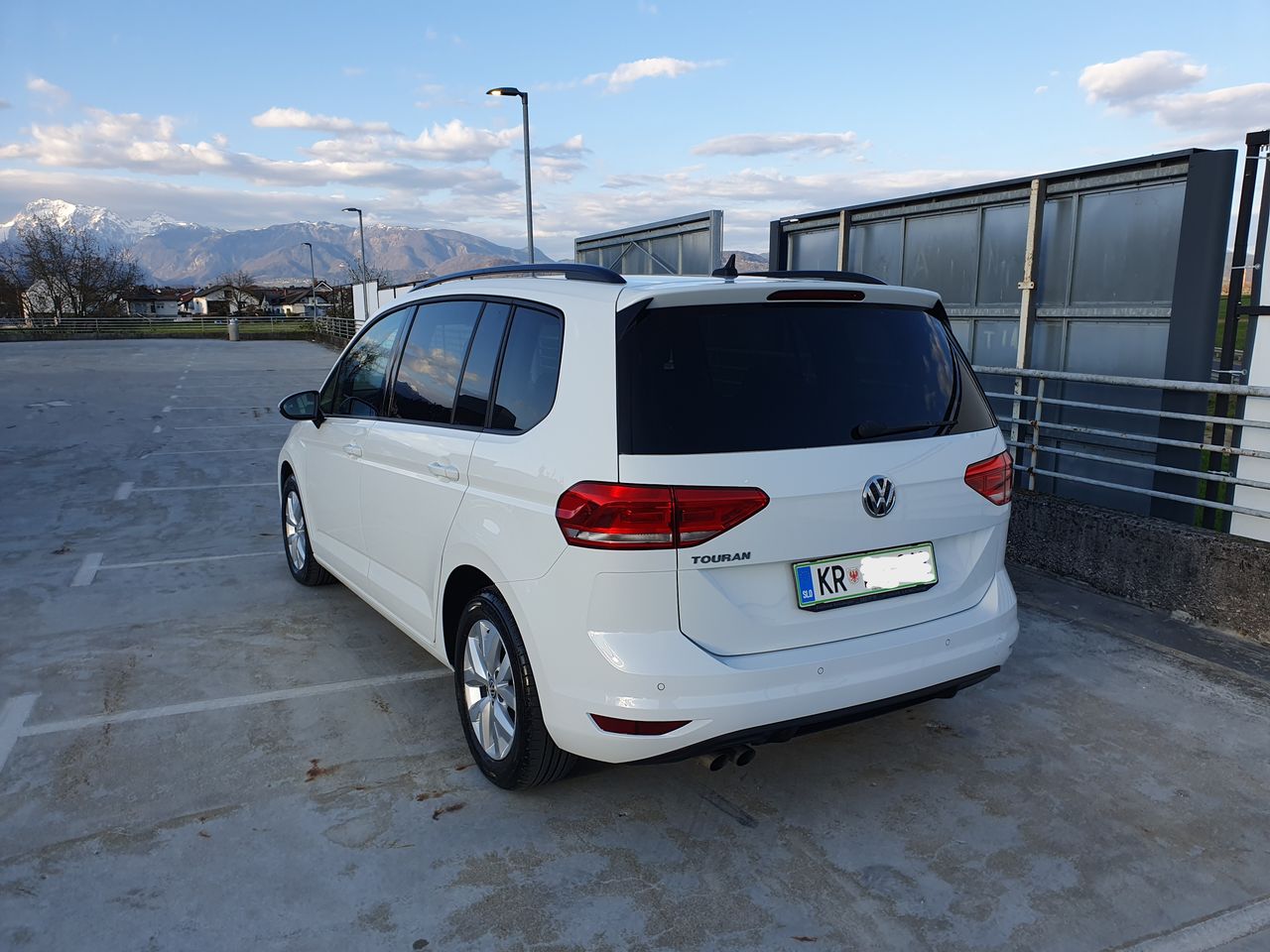Zunanja slika - VW Touran - 2.0TDI 150KM - 3