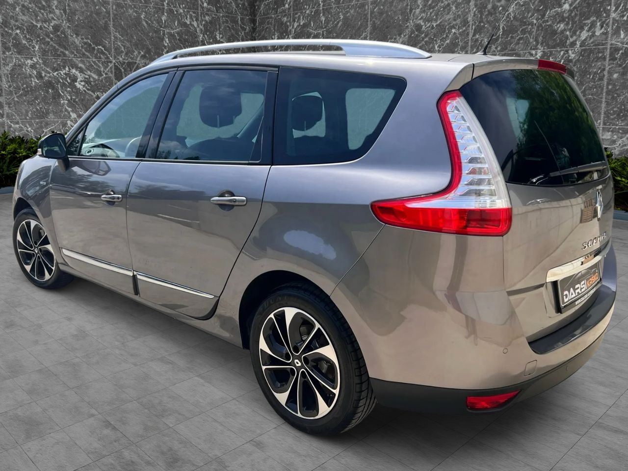 Zunanja slika - Renault Grand Scenic - Bose TCe 130PS 7SEDEŽEV LED NAVI PDC ALU17 - 15