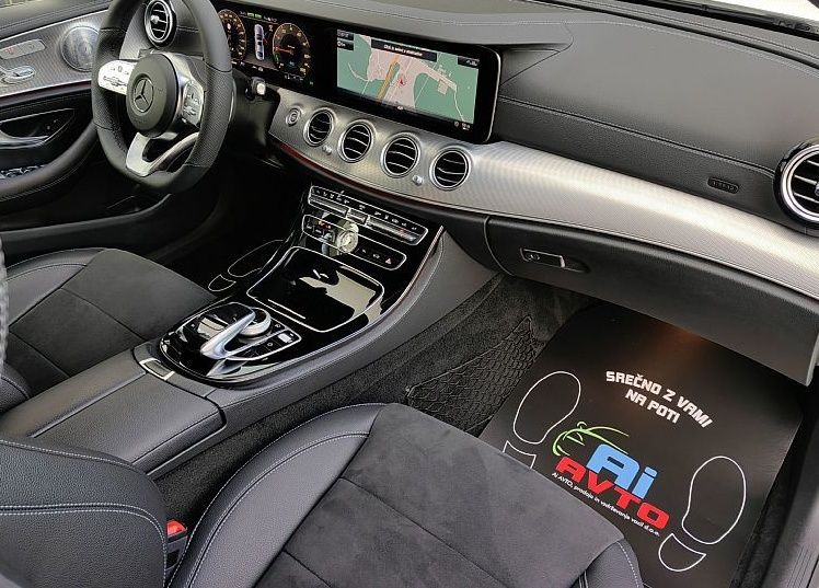 Zunanja slika - Mercedes-Benz E-Razred - LIMO-300-de-2X-AMG-LINE-WIDESCREN-360-KAM-LED-ACC- - 11