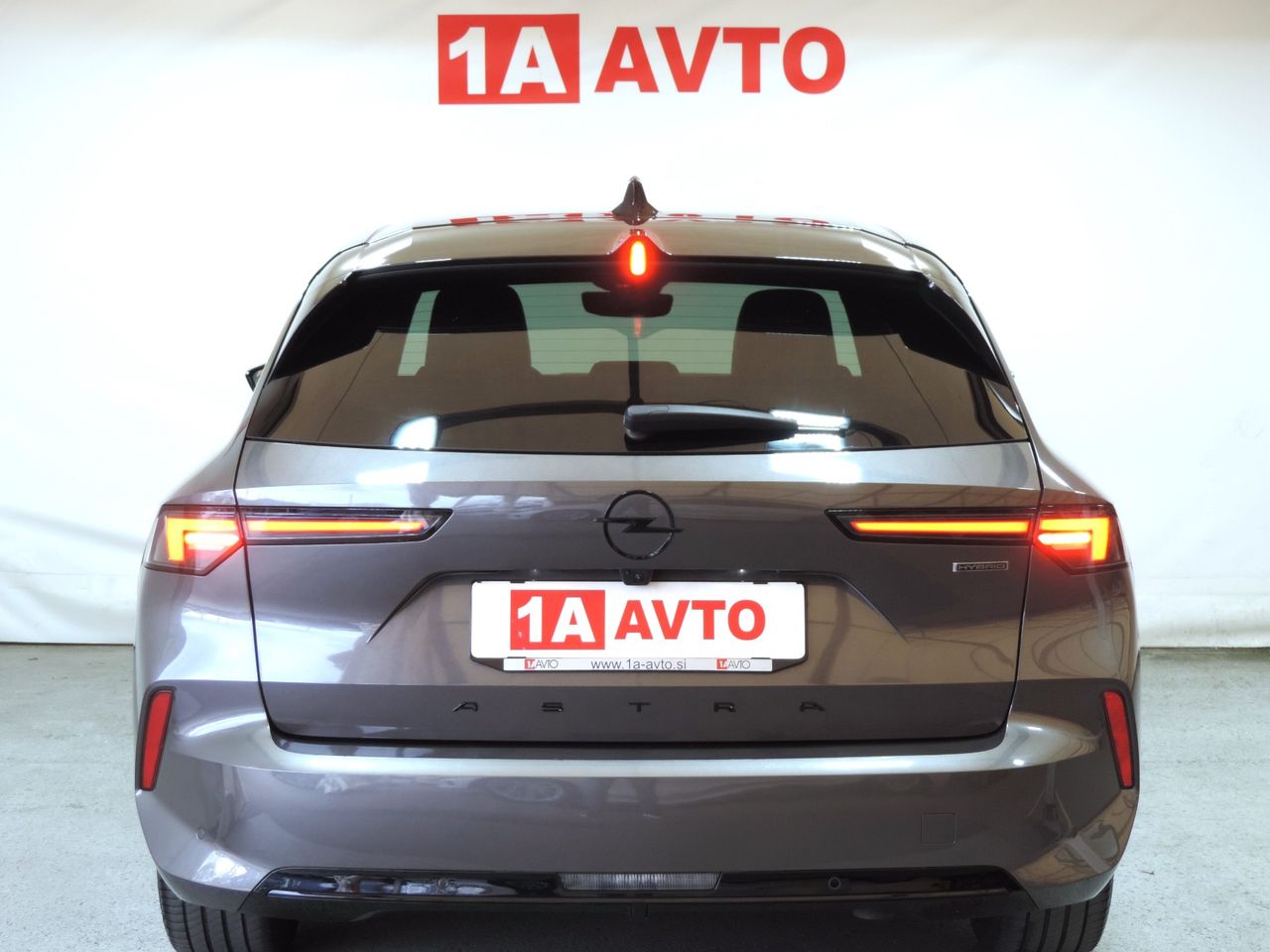 Zunanja slika - Opel Astra - 1.6 PHEV 180  GS Auto ST PRIKLJUČNI HYBRID - 11