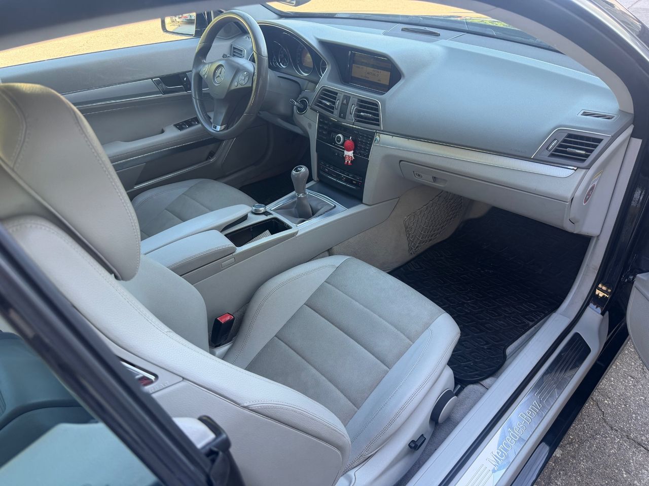 Zunanja slika - Mercedes-Benz E-Razred - E Coupé 220 CDI Avantgarde - 16