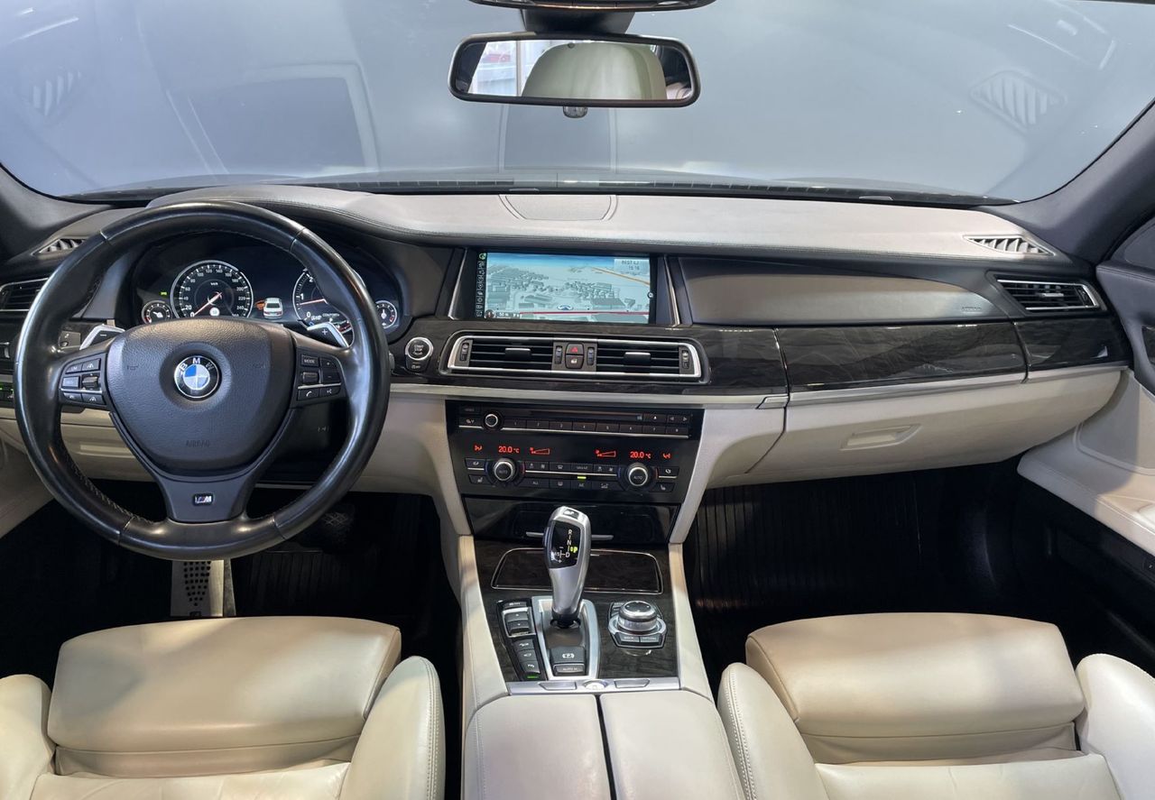 Zunanja slika - BMW Serija 7 - : 750d-xDrive-M OPTIK-NAVIGACIJA-INDIVIDUAL-MEMORY - 8