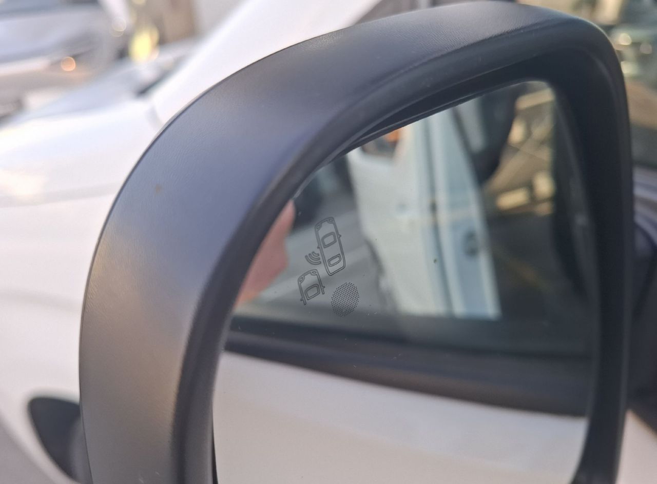 Zunanja slika - Opel Combo - 1.5 HDI 96KW SERVISNA ZGODOVINA + MALO KM - 15