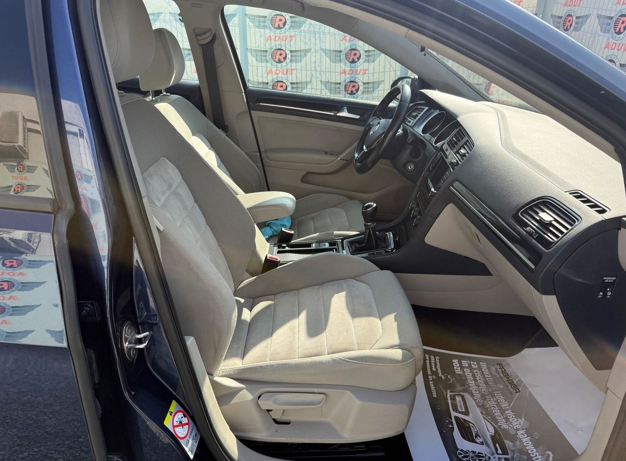 Zunanja slika - VW Golf - 1.6 TDI BlueMotion Tech Comfort.77kW - 11