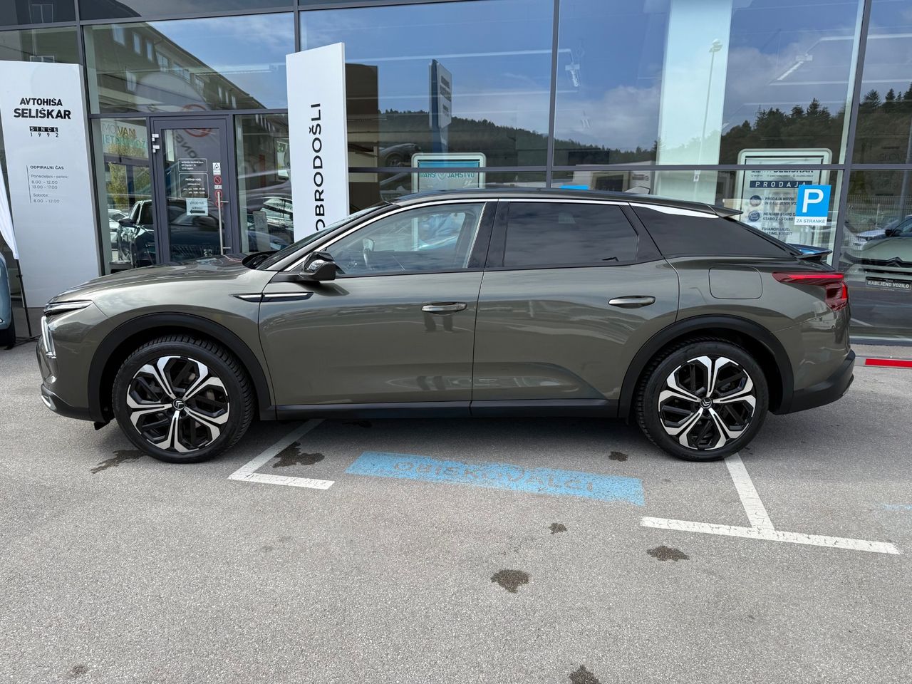 Zunanja slika - Citroën C5 - X 1.6 PHEV Shine  AVTOMATIK + POTRJENA SERVISNA - 4