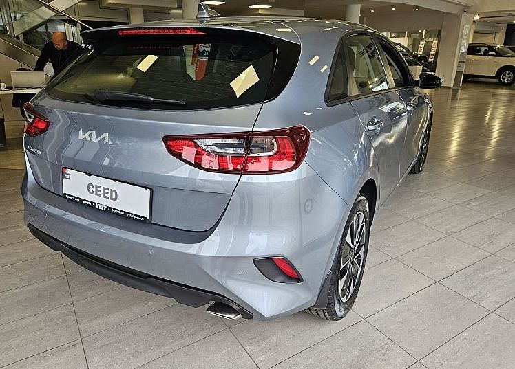 Zunanja slika - KIA Ceed - 1.0 T-GDi LX Champion+ ISG. M T 74 kW. VEČ BARV - 4