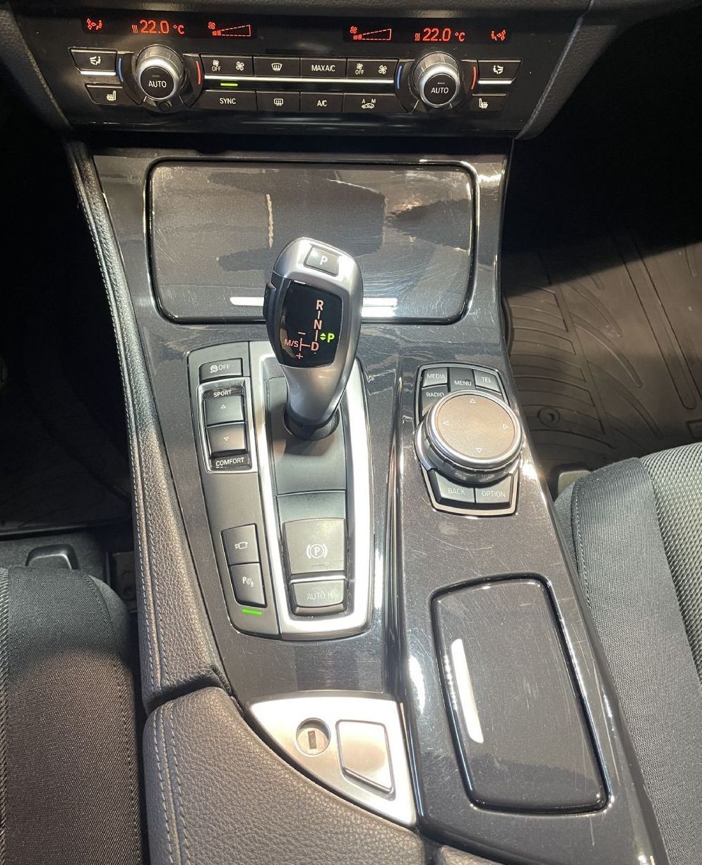 Zunanja slika - BMW Serija 5 - Touring: 520d-HEADUP-VIRTUAL-LANE-NAVI-RADAR-KAMERA-LED- - 14