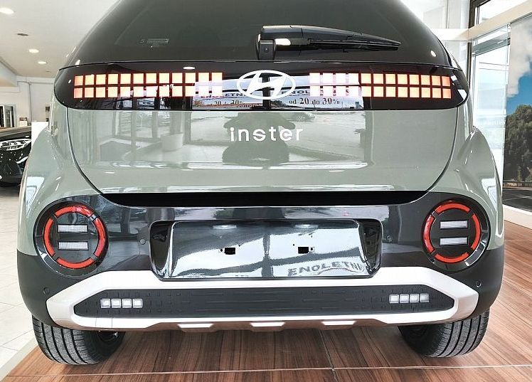 Zunanja slika - Hyundai Inster - STYLE 49KWH-WINTER-17COL-LED-APPLE ANDROID-VIDEO - 5