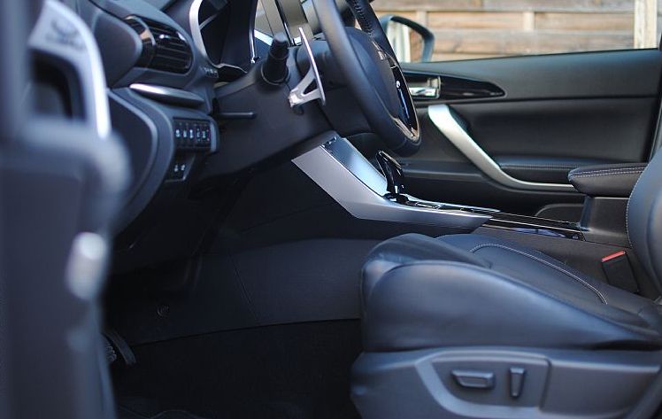 Zunanja slika - Mitsubishi Eclipse Cross - 2.4 MIVEC AWD Intro Edition-LED-Adaptivni-360-HUD - 10