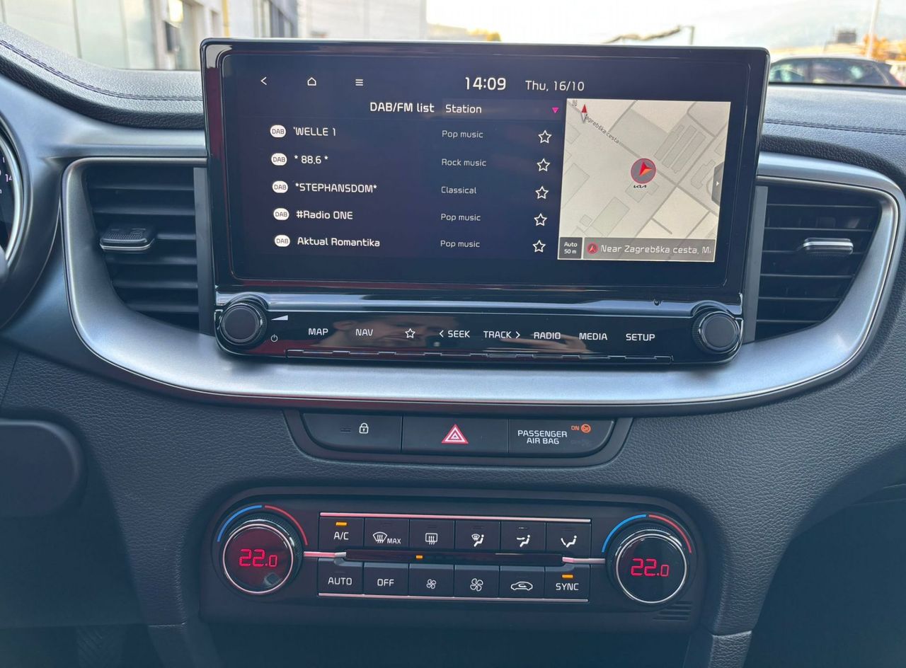 Zunanja slika - KIA Ceed - 1.0 T-GDi LX Champion+ ISG. M T 74 kW - 15