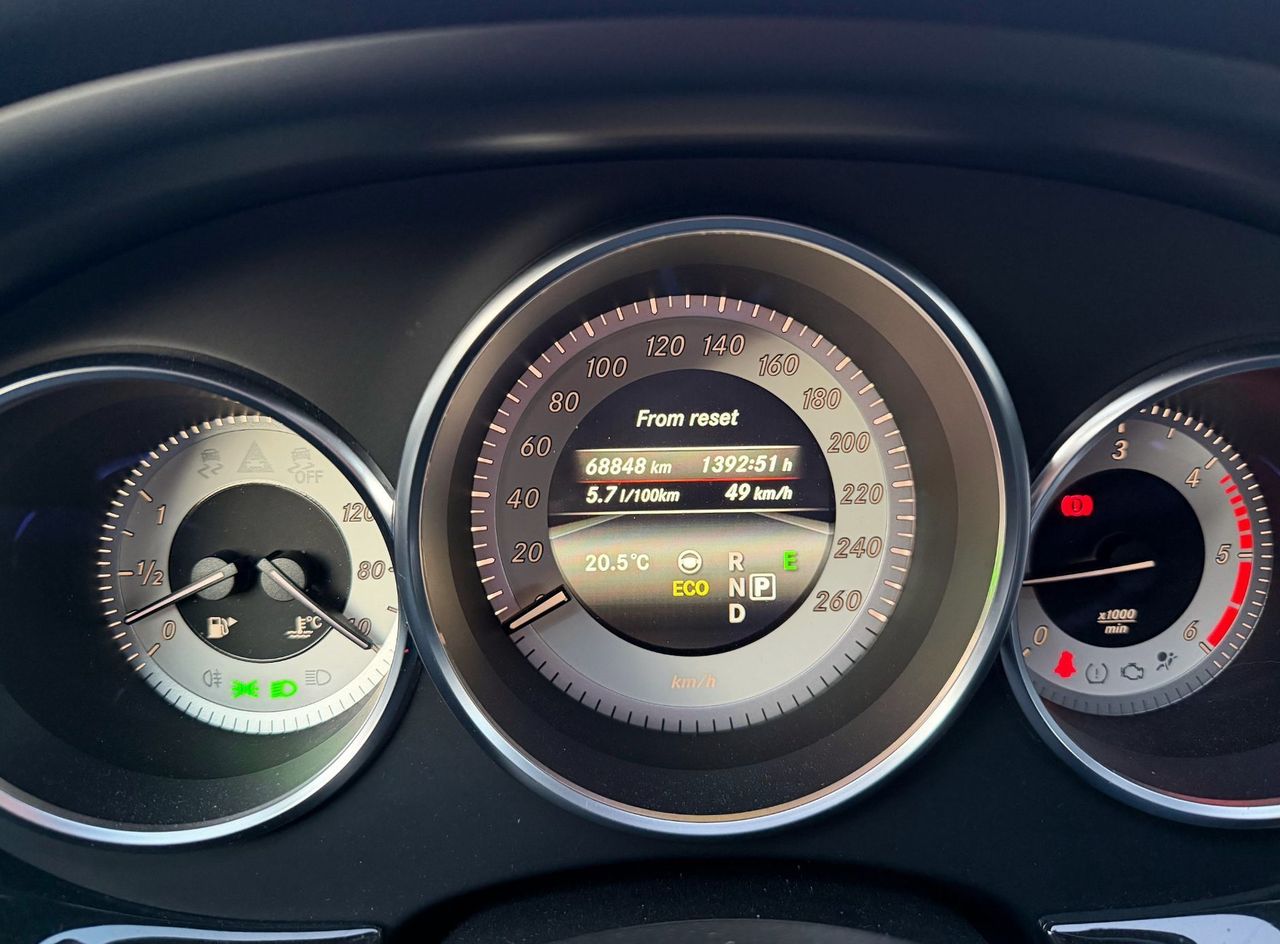 Zunanja slika - Mercedes-Benz CLS Shooting Brake - CLS 220 BlueTEC AUT. FULL LED ACC NAVI ALU 18 - 20