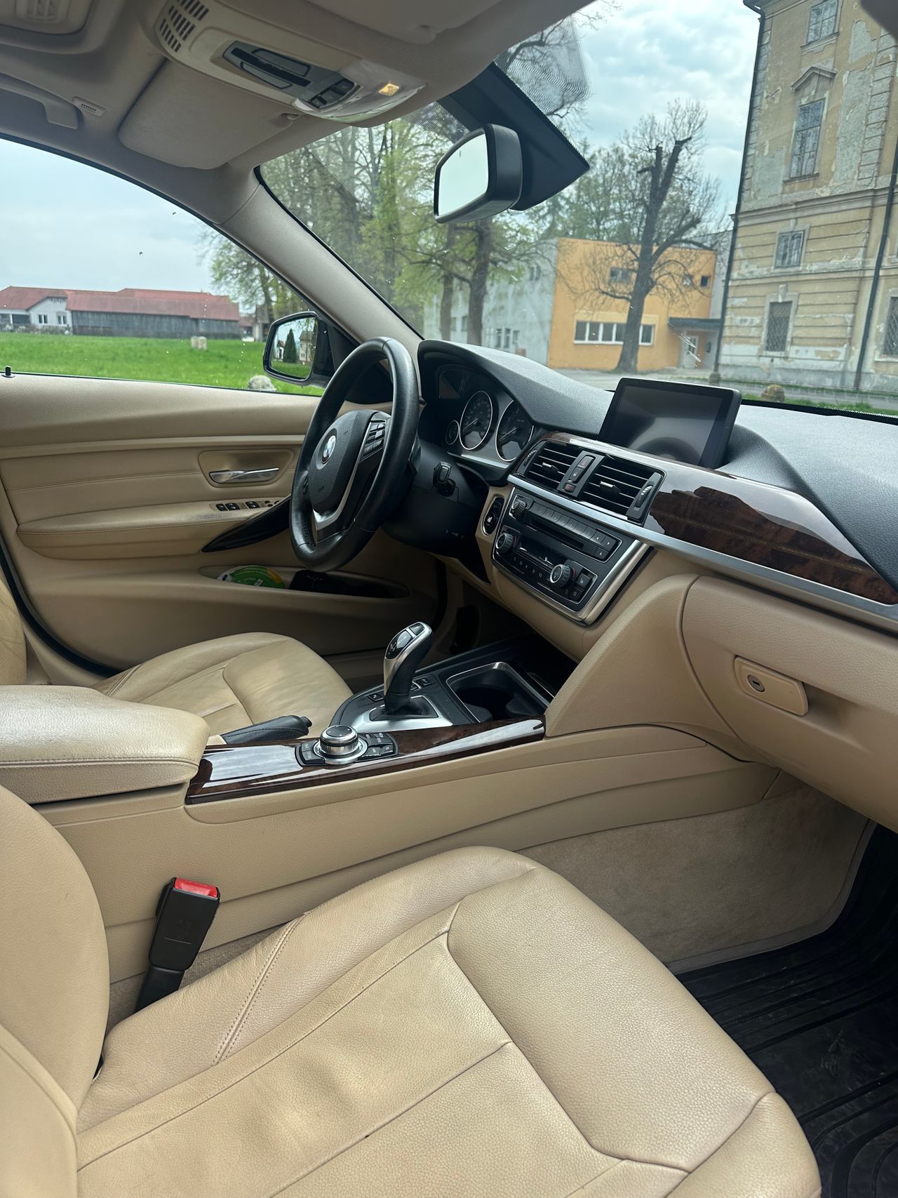 Notranja slika - BMW Serija 3 - BMW 320d - 5