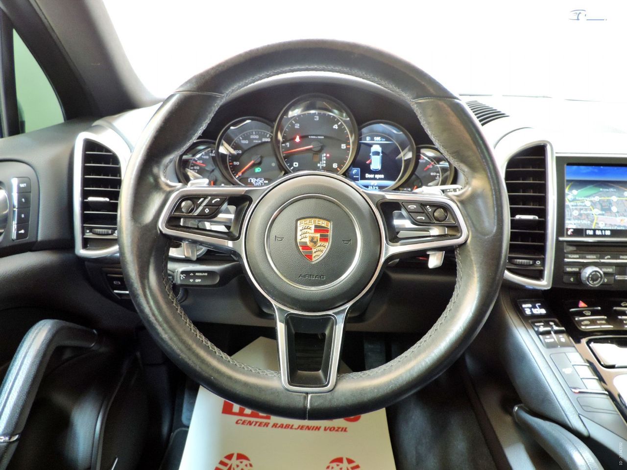 Notranja slika - Porsche Cayenne - 3.0 TD TIPTRONIC - 20