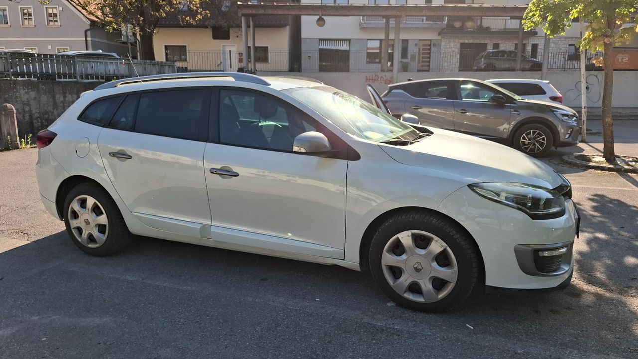 Zunanja slika - Renault Mégane - Grandtour dCi 130 Energy GT Line - 3